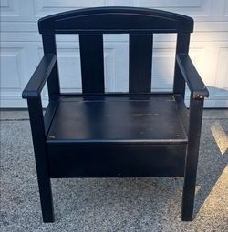 Wood chair with storage
