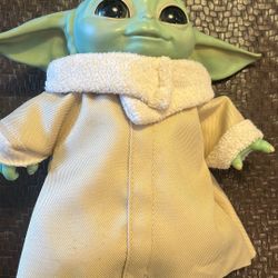 Baby Yoda Talks 9” 