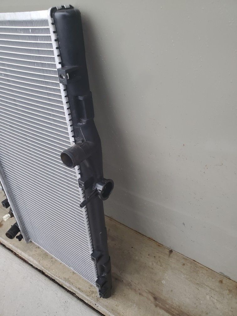 New 1992 Toyota Celica 2.2 Ltr Engine Radiator