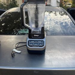 Professional Ninja Blender 1000