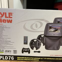 7” LCD Screen with Built-in DVD Player