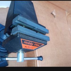 Small Vise New