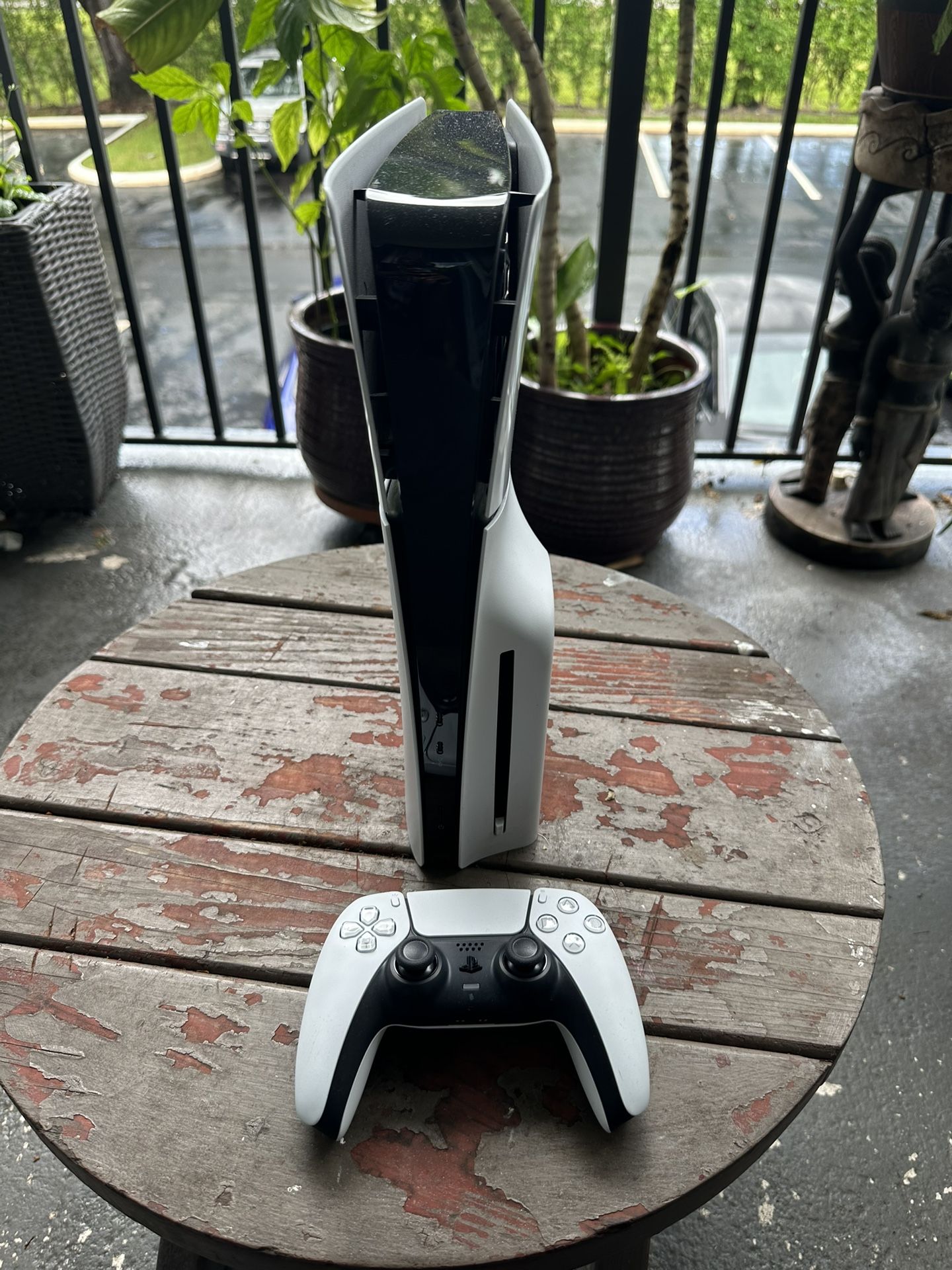 Sony PS5 Slim Disc Version 1TB. Price is firm/Read Description