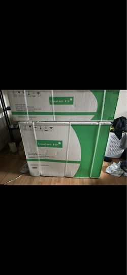 Brand New 36,000 BTU Mini Split AC & Heat System (WiFi)