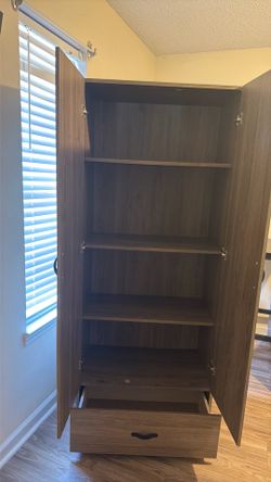 Storage cabinet