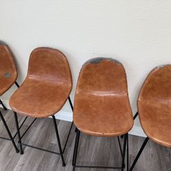 Set Of 4 Bar Stools 