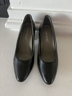 New Aerosoles Women's Mid Heel Black shoes Size 5 1/2 