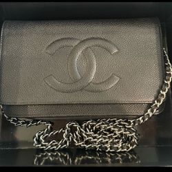 Chanel WOC authentic