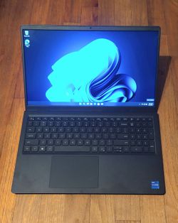 Like New Dell Touchscreen 2K Laptop Intel Core i5 13th Gen CPU 8GB RAM 512GB SSD Intel Iris Xe Graphics Windows 11
