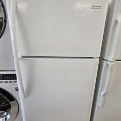 Top Freezer Refrigerator Used In Good Condition With 90days Warranty From $325 Up To $399