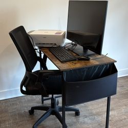 ✨ Home Office Set (Desk, Chair, and Monitor) – Ready to Use! ✨