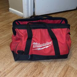 Milwaukee Contractor Bag