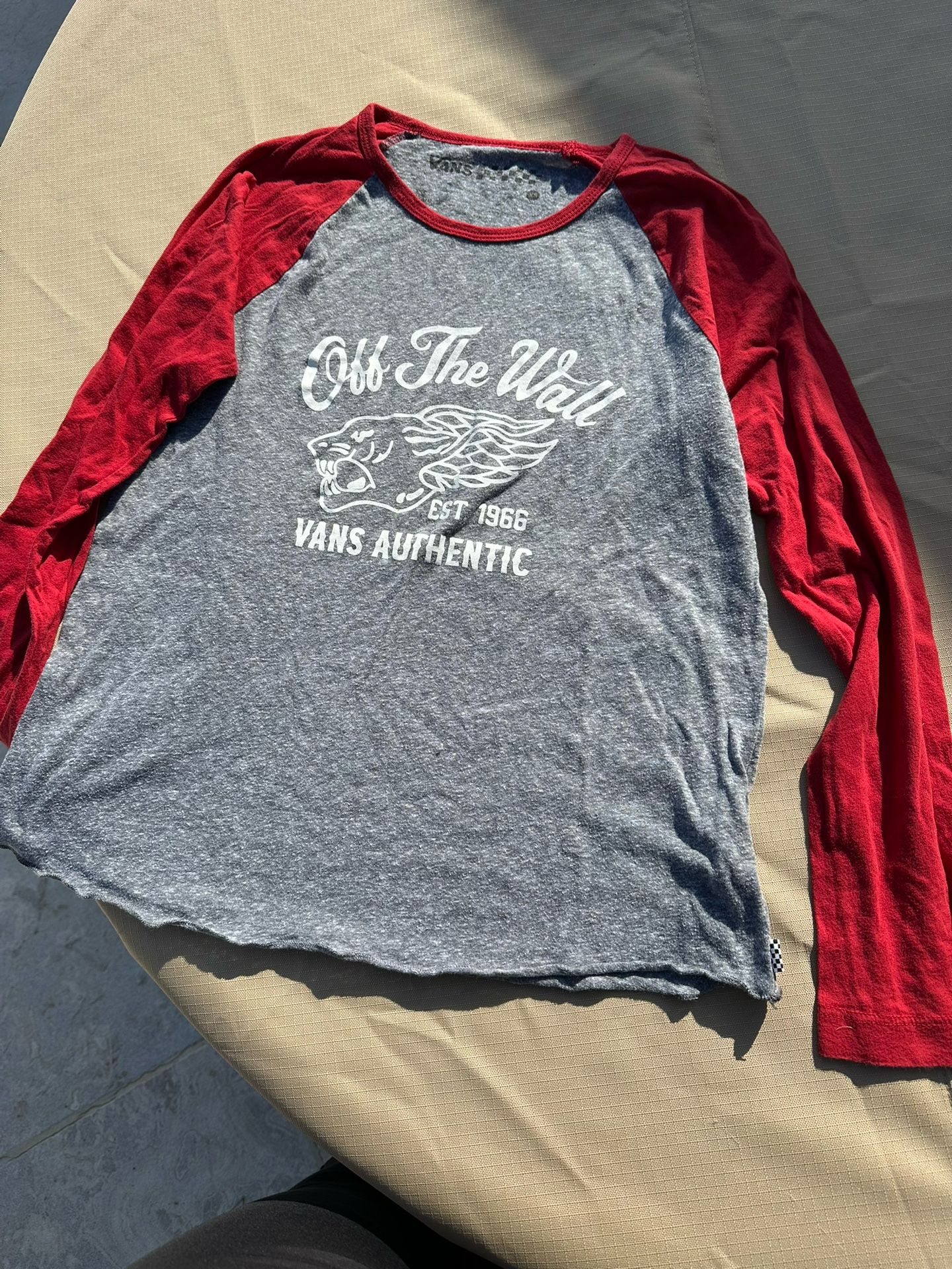 Women’s XS Vans Off The Wall Long Sleeve Tee Shirt