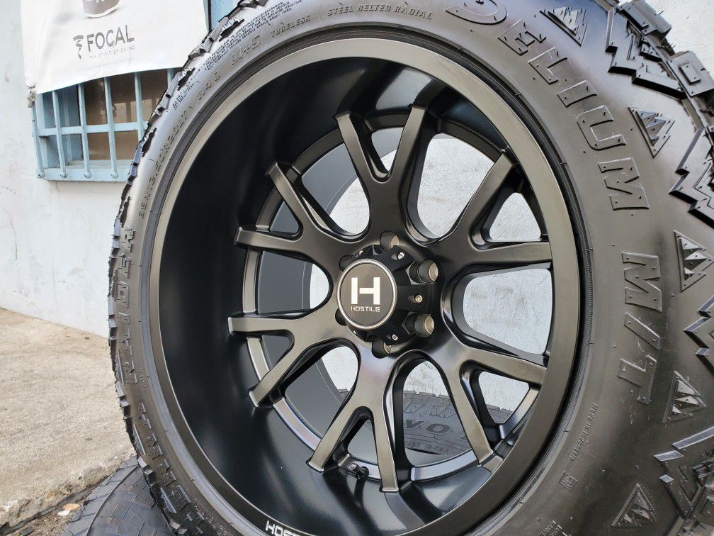 4) 20x12 Wheels Rims and 33" 33x12.50 R20 Tires