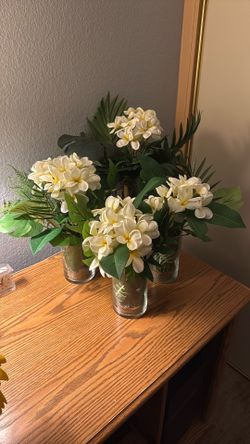  Flower Arrangements Plumerias  4 Total 🌺