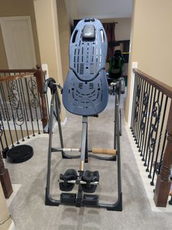 Teeter Hang Ups EP-860 Inversion Table – Excellent Condition