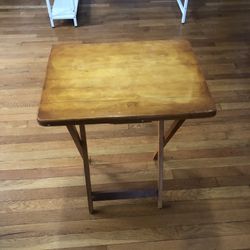 Very Good Condition Hardwood Table 
