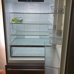 Refrigerator  31.1wide