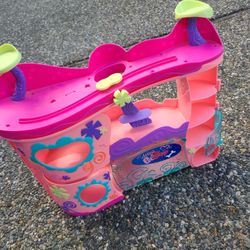 2008 Littlest Pet Shop LPS Cozy Care Adoption Center Incomplete