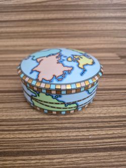 Tiffany & Co. World trinket box
