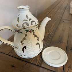 Christmas Tea Pot