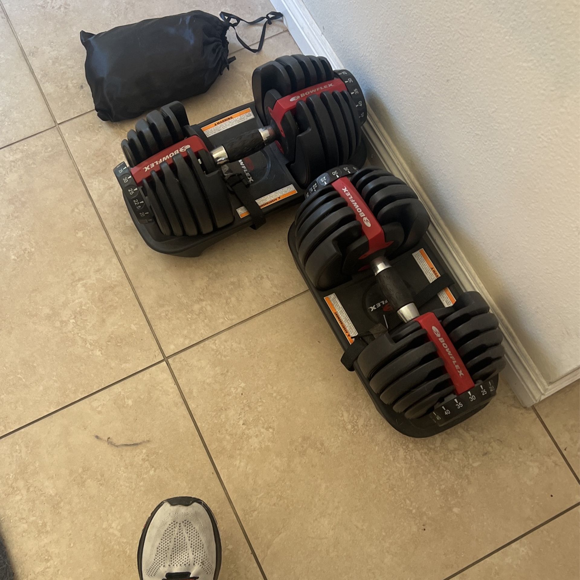 Bow flex Dumbbells, Band Kit, And Ball