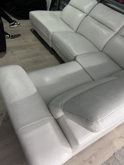 SECTIONAL GENUINE LEATHER RECLINER ELECTRIC WHITE COLOR… DELIVERY SERVICE AVAILABLE 💥✅🚛