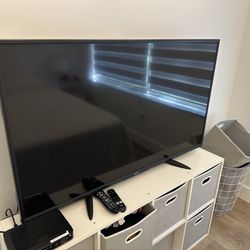 Toshiba 55LF711U20 55-inch Smart 4K UHD with Dolby Vision TV - Fire TV Edition