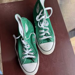 Green high top all-Star Converse shoes