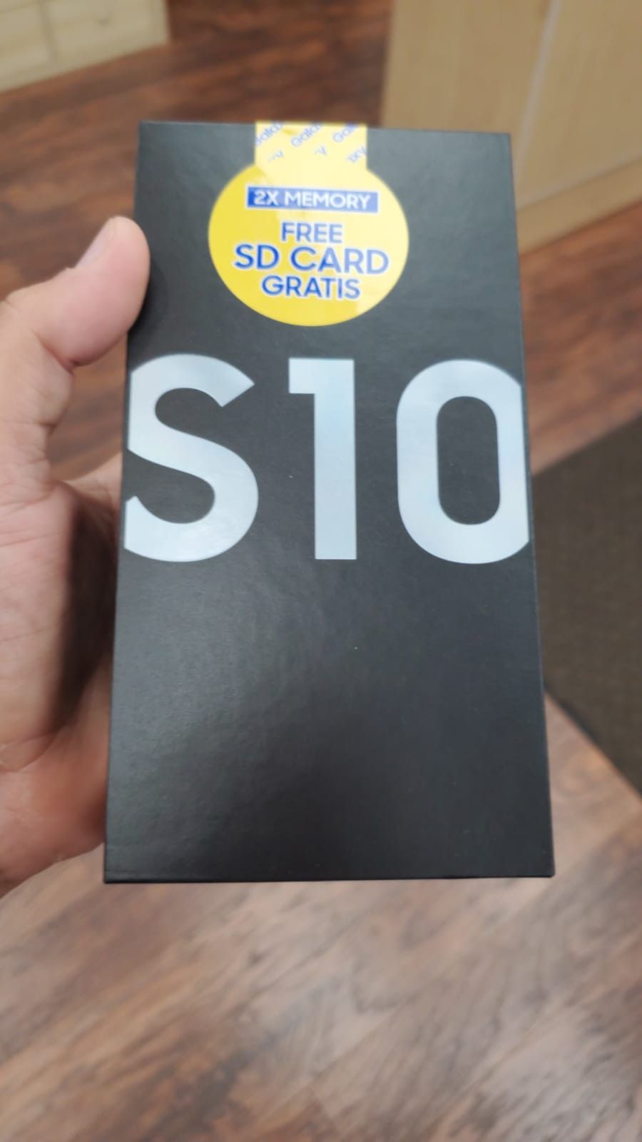 Samsung Galaxy S10 128GB FACTORY UNLOCKED" New with warranty