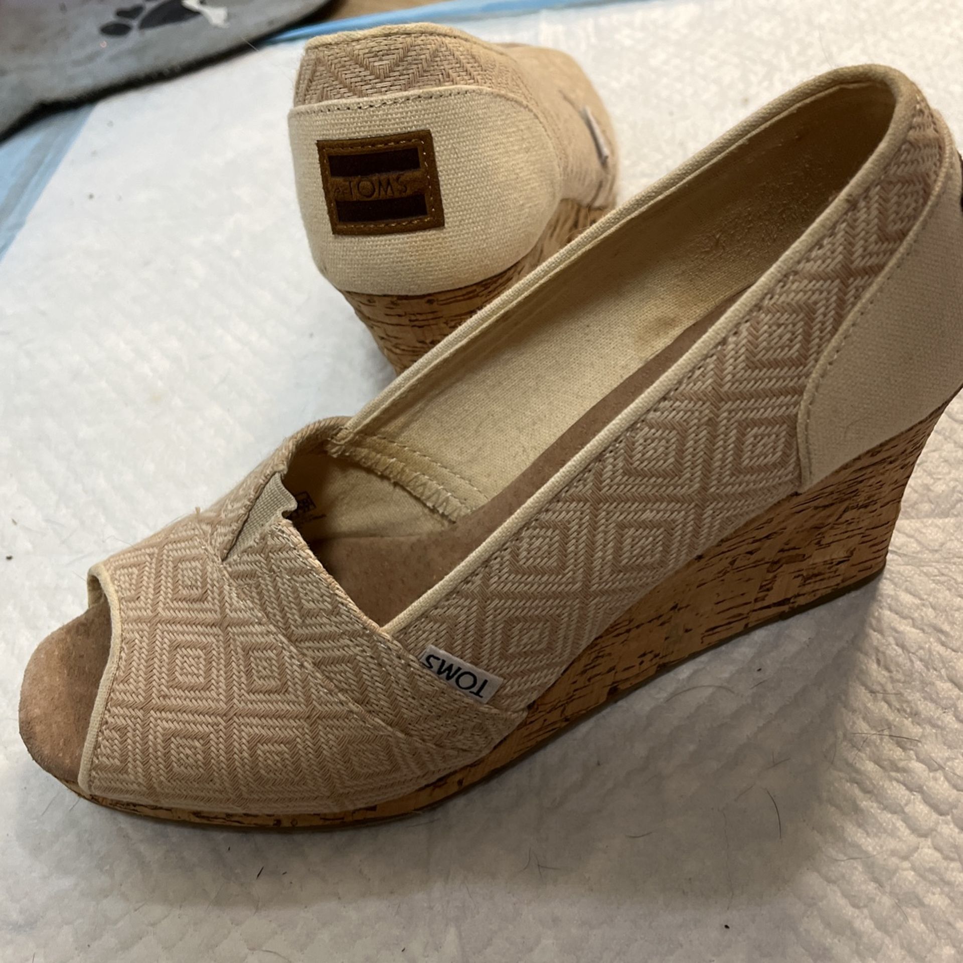 TOMS Wedges Beige
