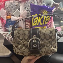 Vintage Coach Soho purse