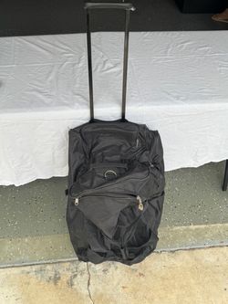 Black Rolling Duffle Bag with Telescoping Handle