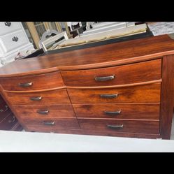 BEAUTIFUL DRESSER 8 DRAWER -SOLID WOOD- 65” Long, 17.5”D, 36” Tall🥰