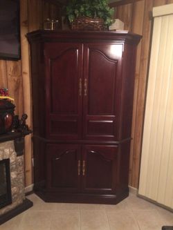 Hooker Furniture Solid Wood Corner Entertainment Center