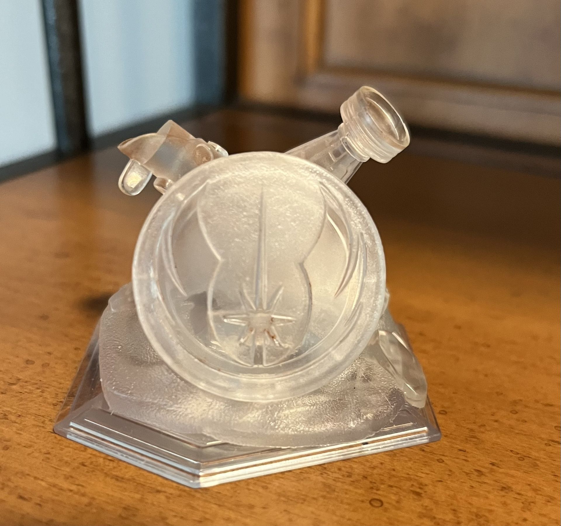 Disney Infinity 3.0 Star Wars Tower Crystal Model No. INF-2000202
