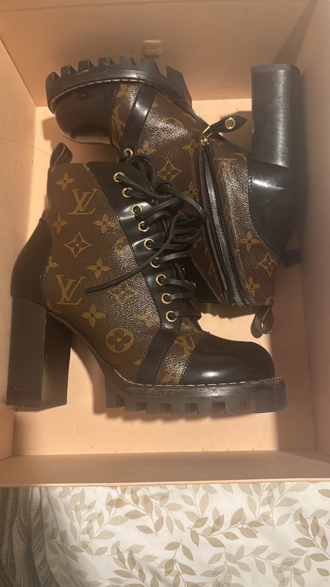LV Boots Size 38