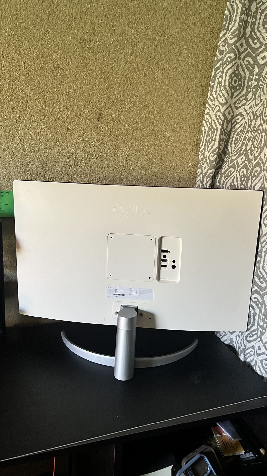 LG Monitor