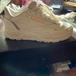 Reebok, tennis shoes, size 7 women