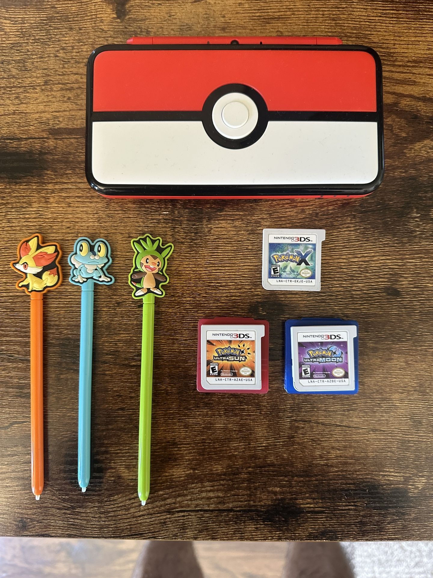 Limited Edition Pokeball 2ds XL, With Pokémon Ultra Sun, Ultra Moon, And X