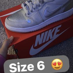 Nikes For Woman 6 $60