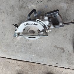 Model 77 Worm Drive Skill Saw