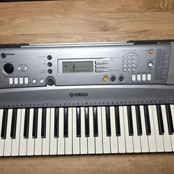 Yamaha ELECTRONIC KEYBOARD