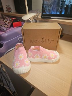 Shoes Pink w/White Flowers