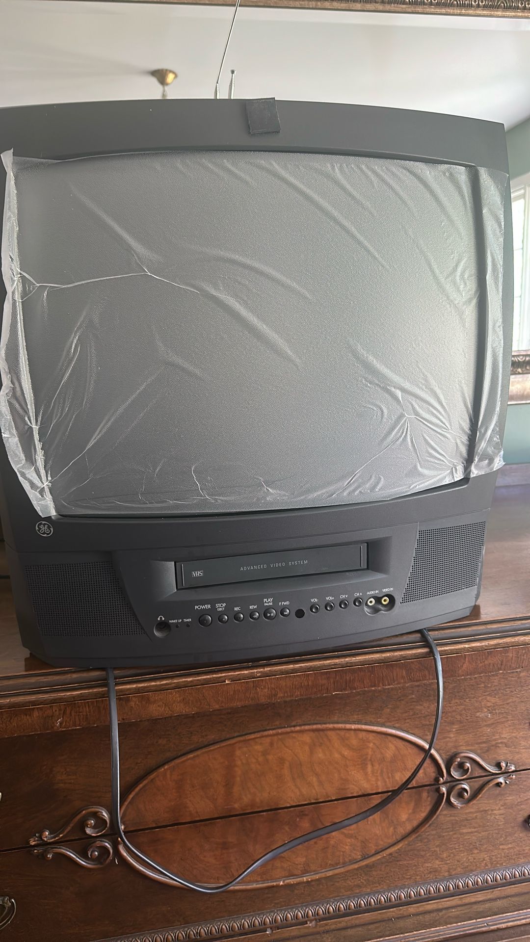 GE TV with Built In VCR and remote