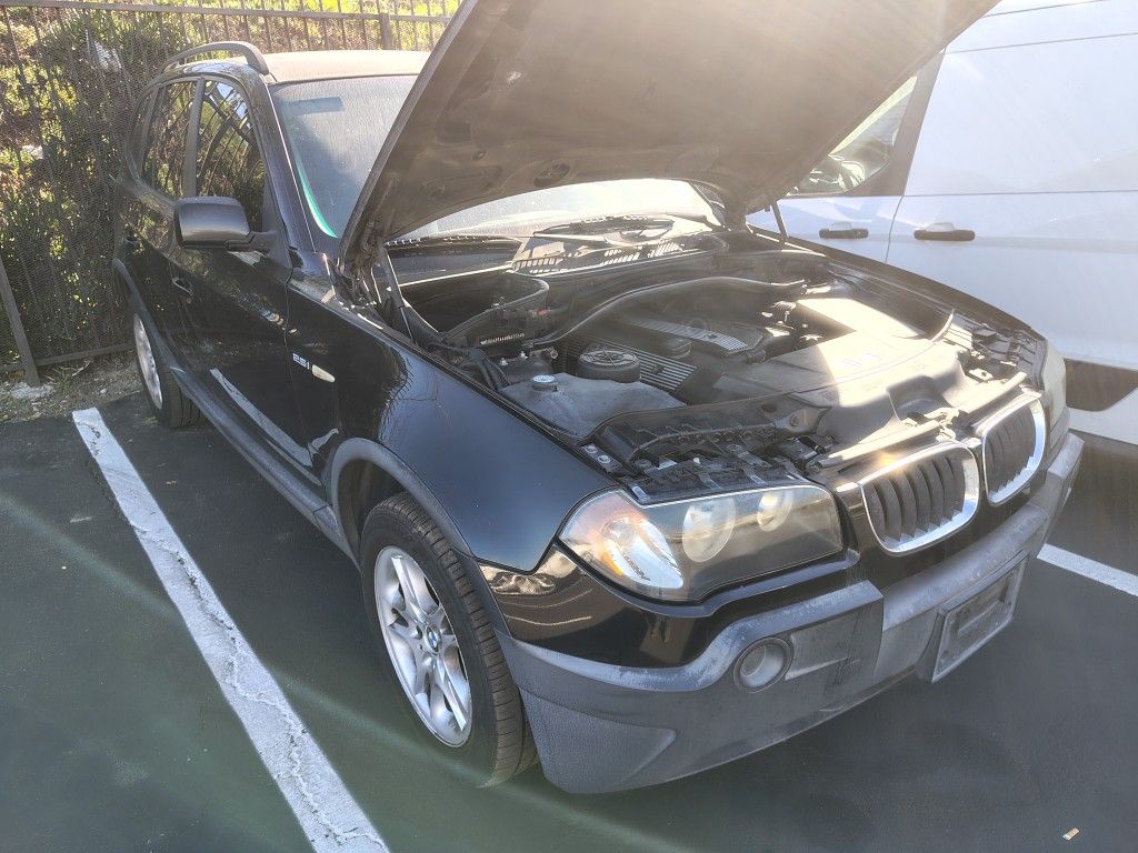 2007 BMW X3 325 FOR PARTS
