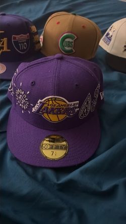5 Fitted hats