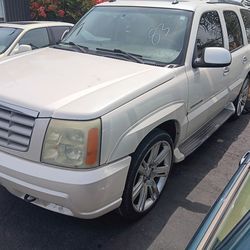 Escalade Truck  5.3 Engine