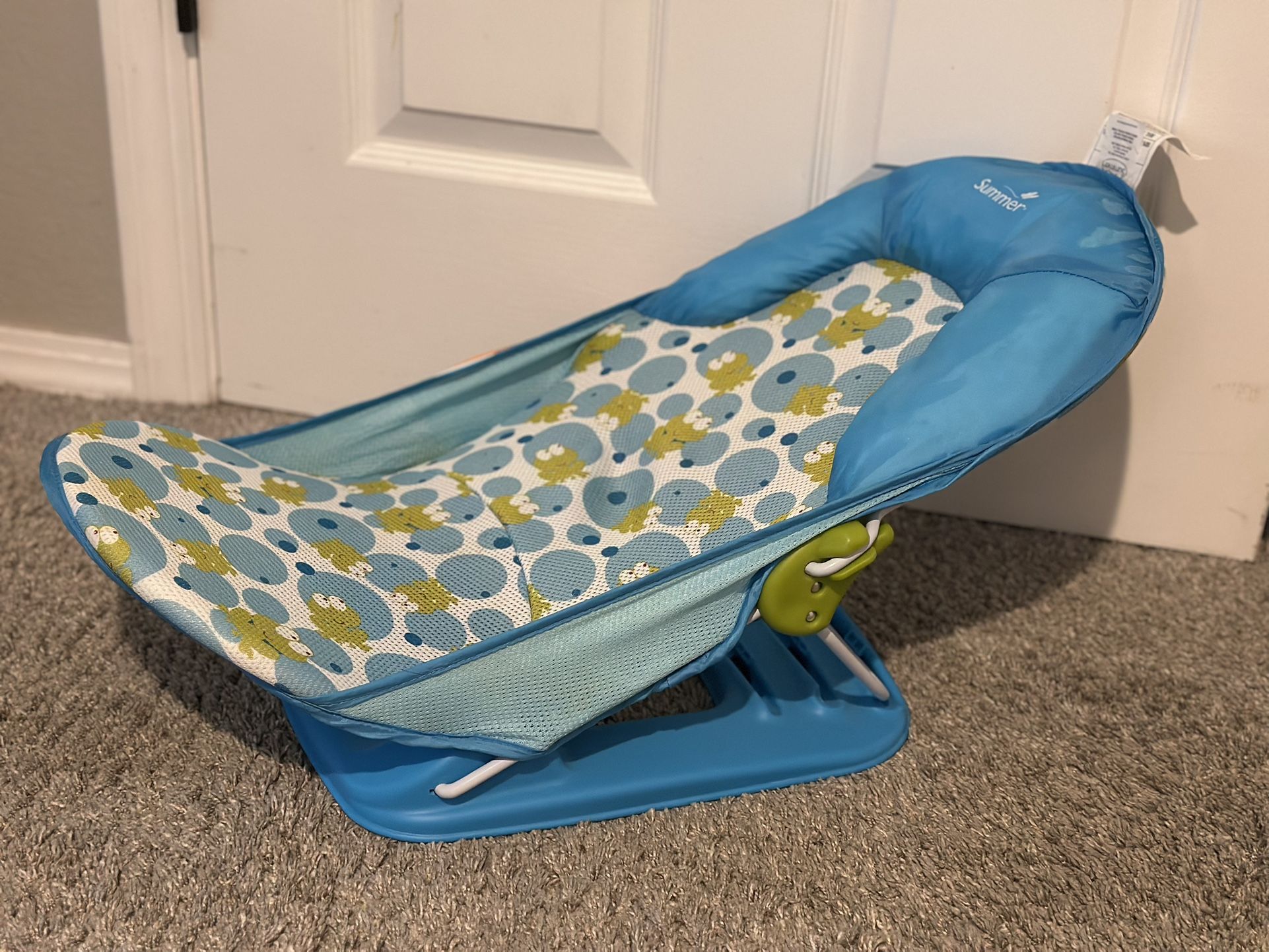 Folding Baby Bather