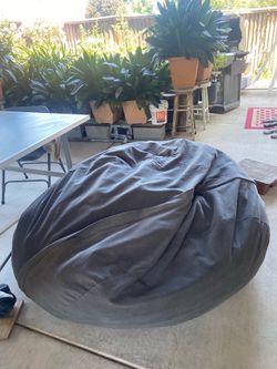 Big big pillow and very clean ever use